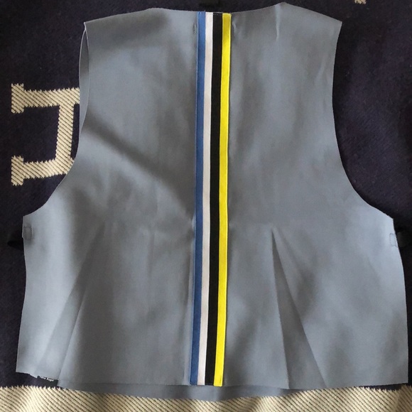 Koral topless crop top. - Picture 9 of 9